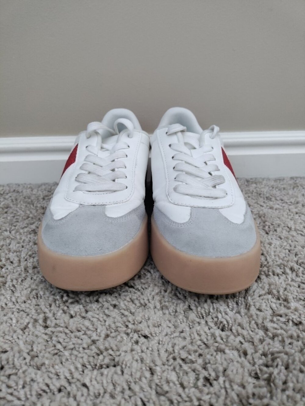 La Sheelah Women's Red and White Shoes Size 6